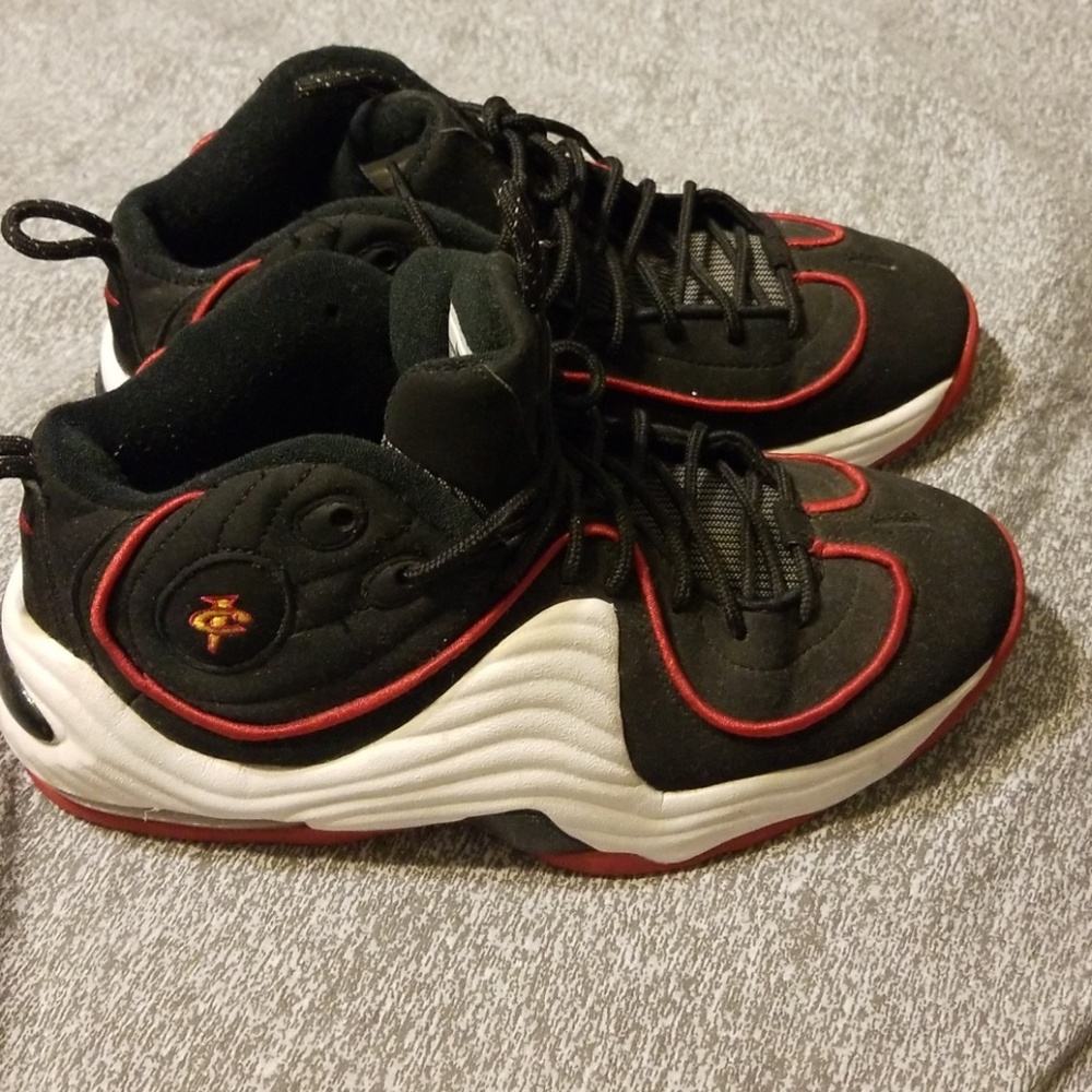NIKE - Picture 3 of 5